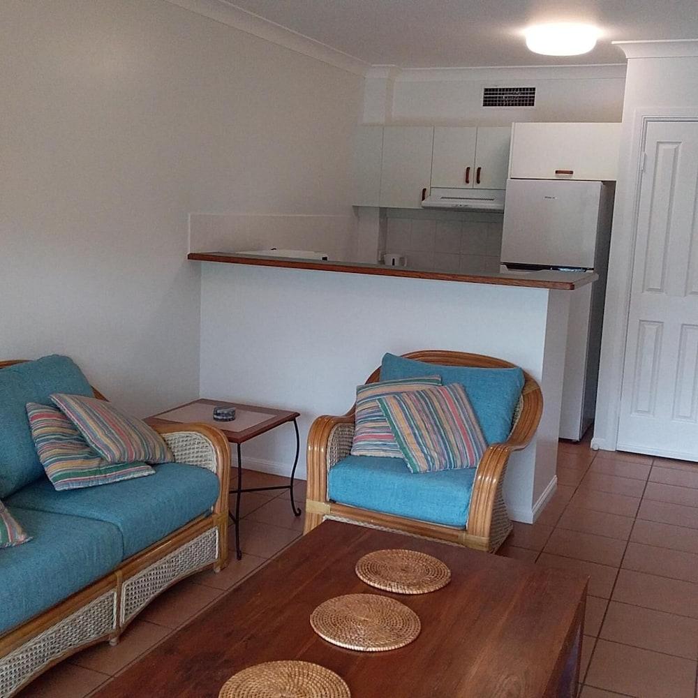 The York Beachfront Holiday Apartments Yorkeys Knob Экстерьер фото