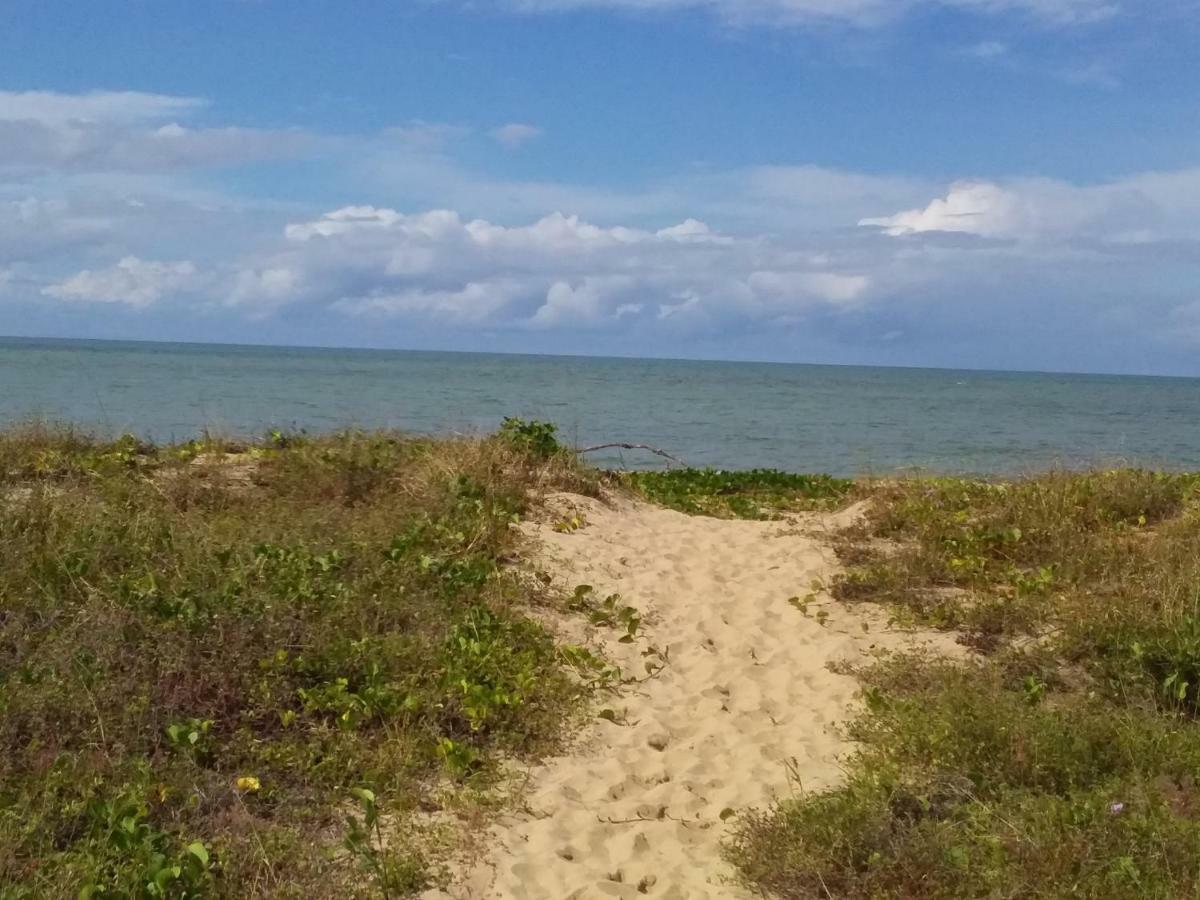 The York Beachfront Holiday Apartments Yorkeys Knob Экстерьер фото